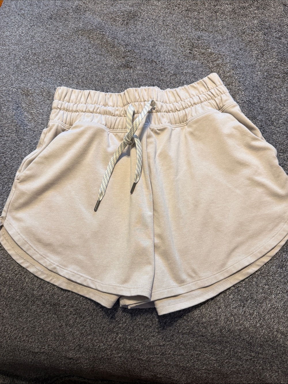 Vuori Light Cream Athletic Drawstring Shorts